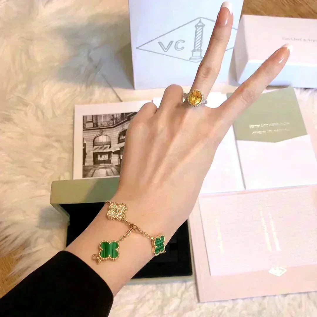 [⭐Novea] CLOVER 5 MOTIF MALACHITE BRACELET COLLECTION