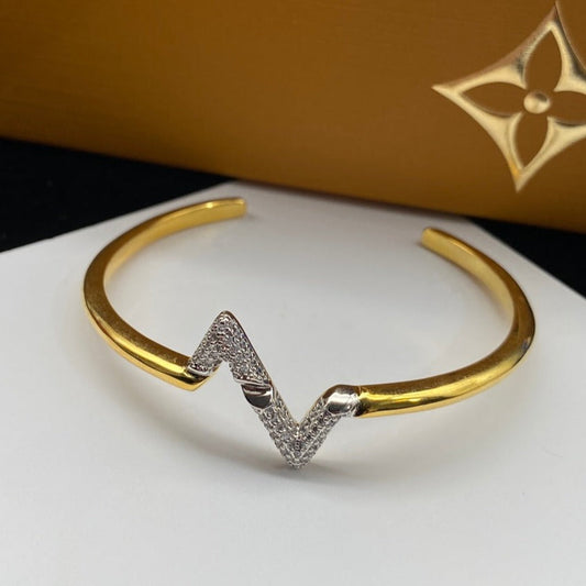 [⭐Novea]VOLTE UPSITE DOWN DIAMOND GOLD OPEN BRACELET