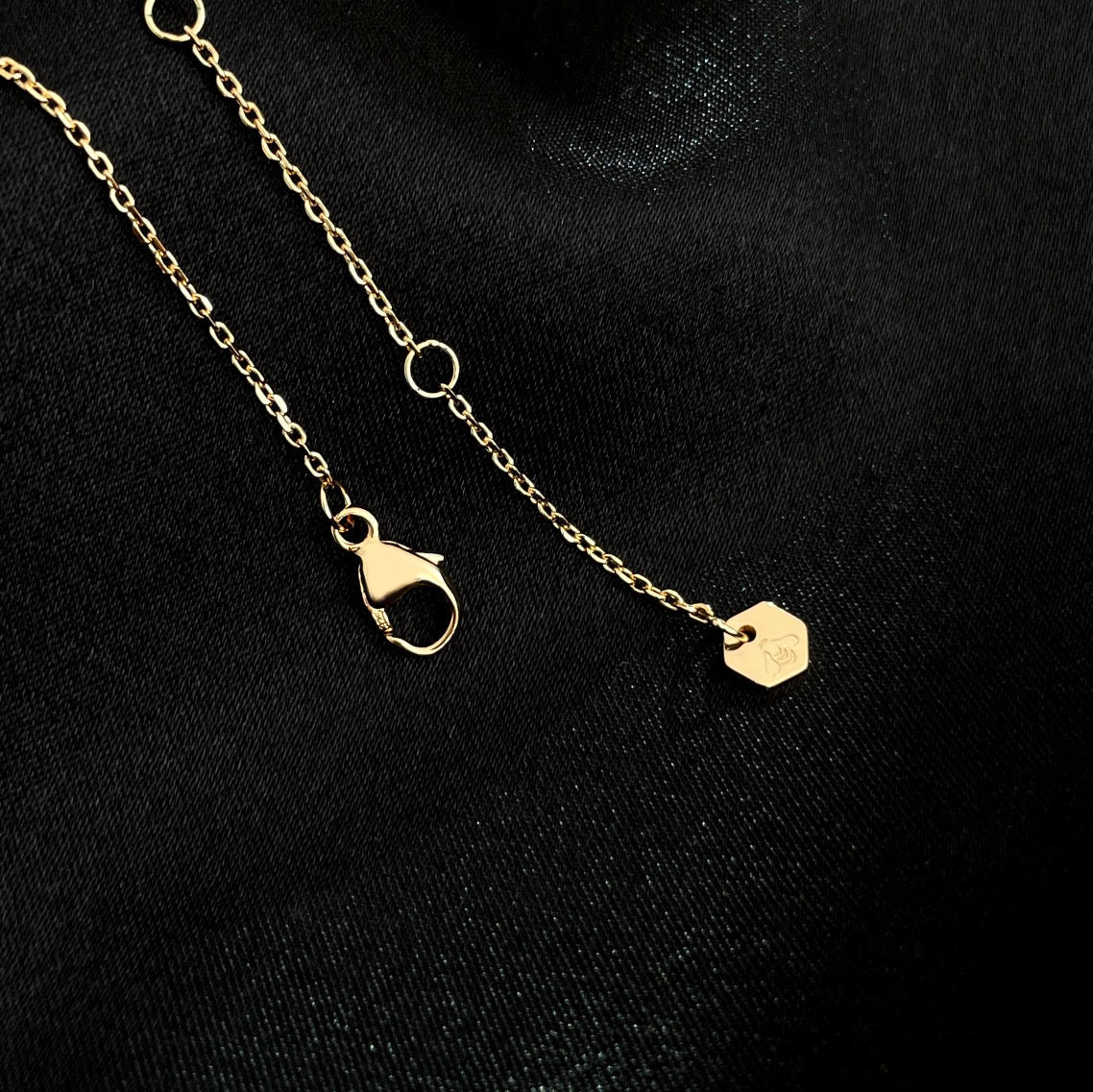 [⭐Novea]BEE MINI NECKLACE