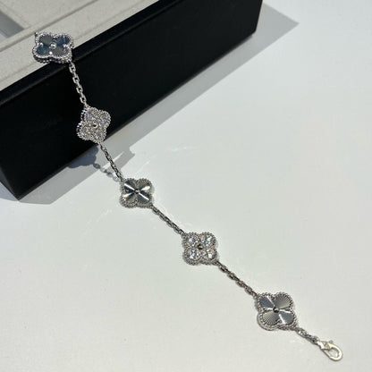[⭐Novea] CLOVER 5 MOTIF LASER BRACELET COLLECTION