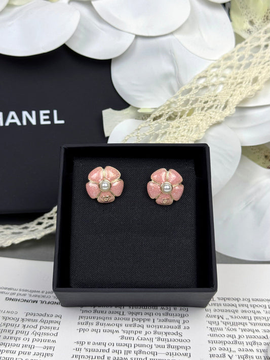 [⭐Novea]26C Pink Camellia Pearl Enamel Stud Earrings