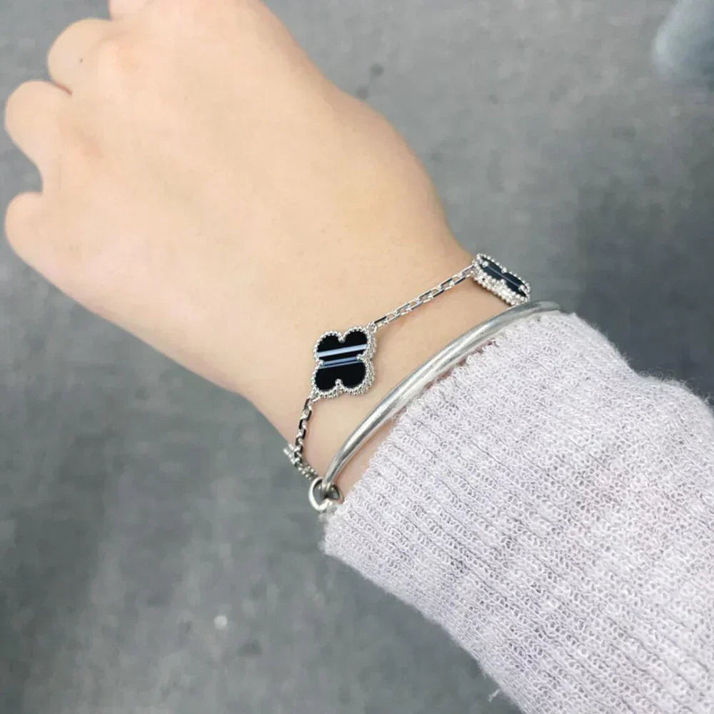 [⭐Novea] CLOVER 5 MOTIF PULSAR STONE BRACELET COLLECTION