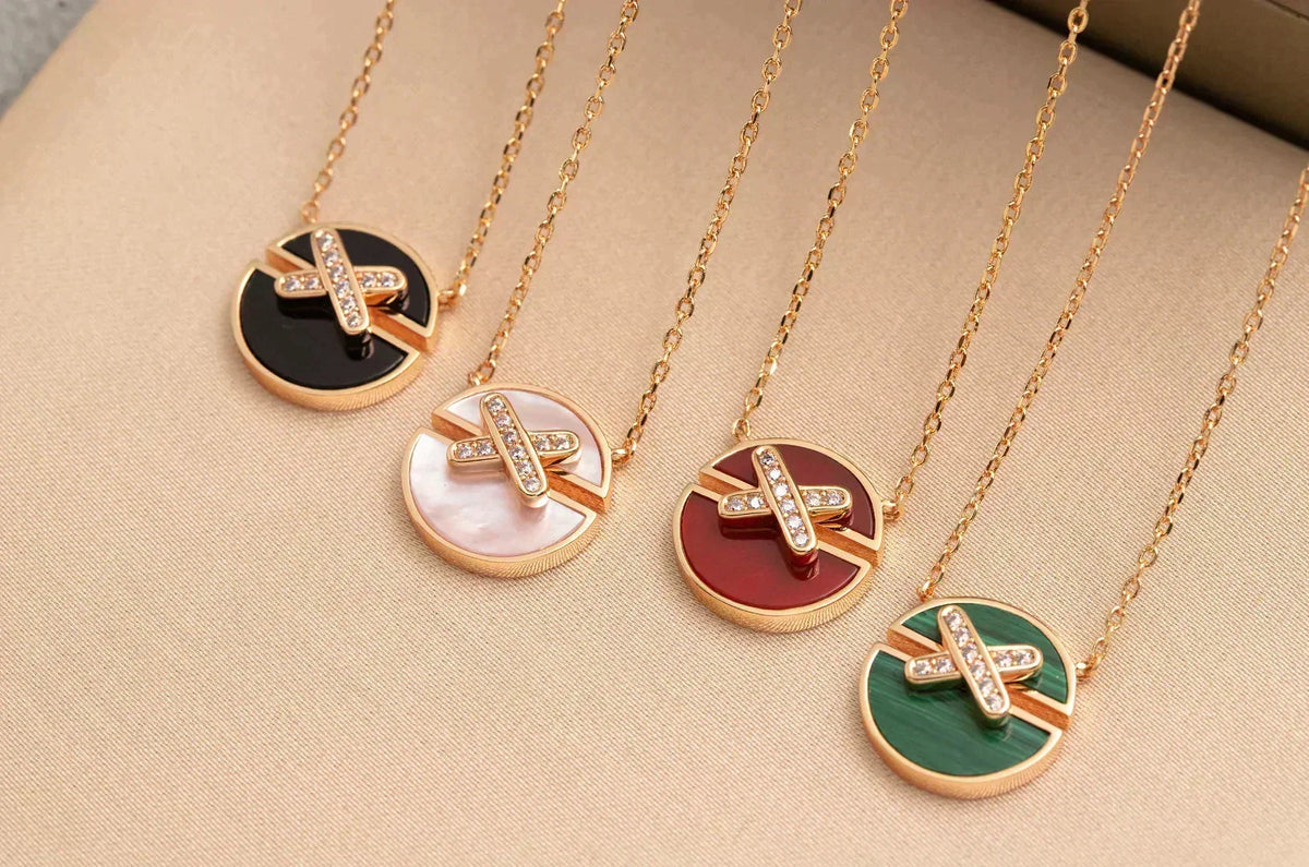 [⭐Novea]JEUX DE ROSE GOLD DIAMOND NECKLACE