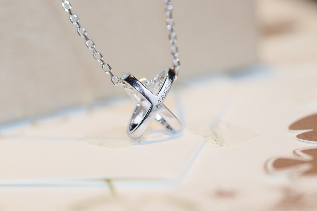 [⭐Novea]JEUX DE DIAMOND NECKLACE