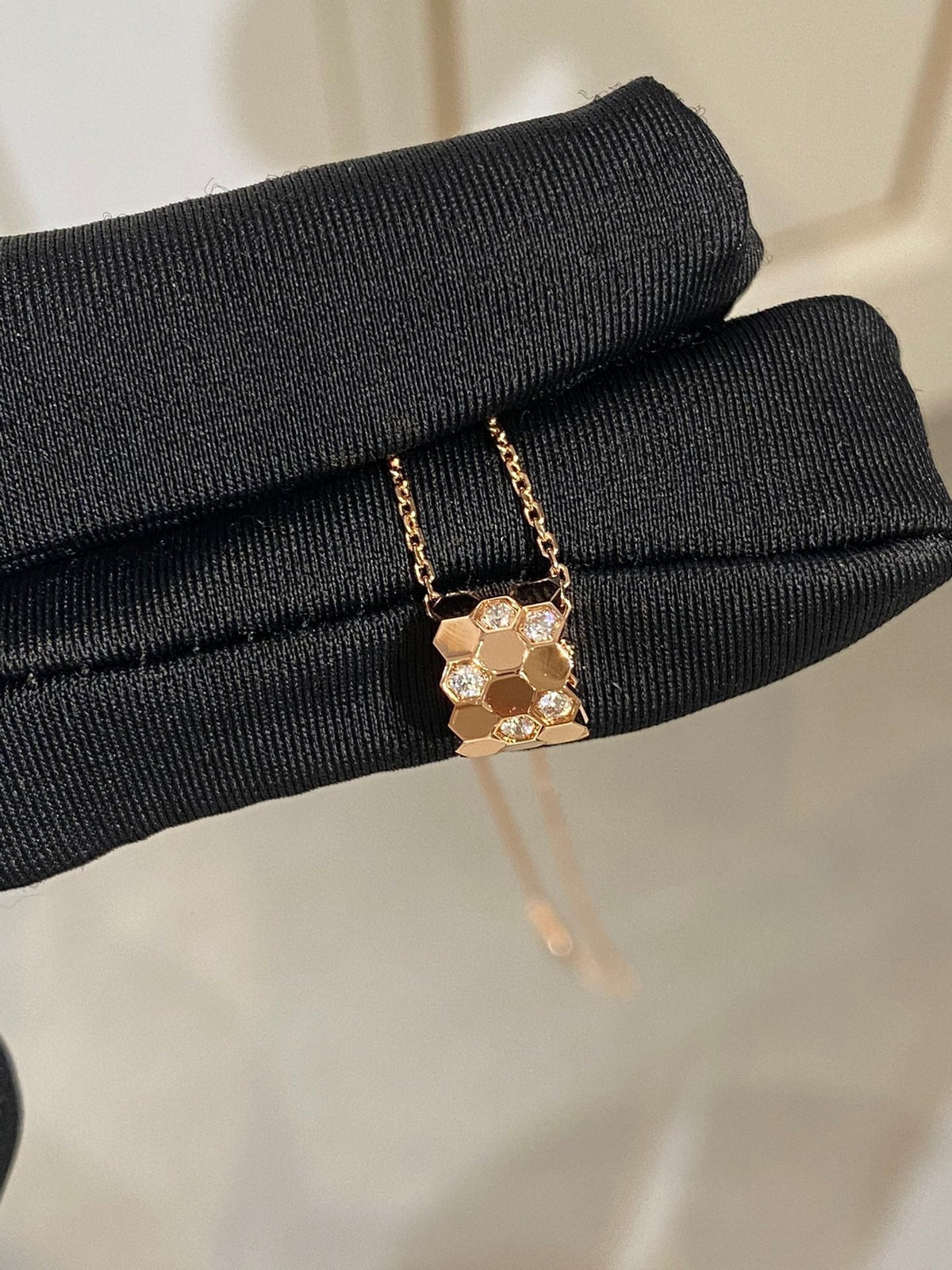 [⭐Novea]BEE LOVE DIAMOND NECKLACE