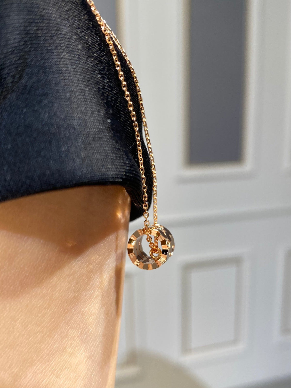 [⭐Novea]BEE LOVE DIAMOND NECKLACE