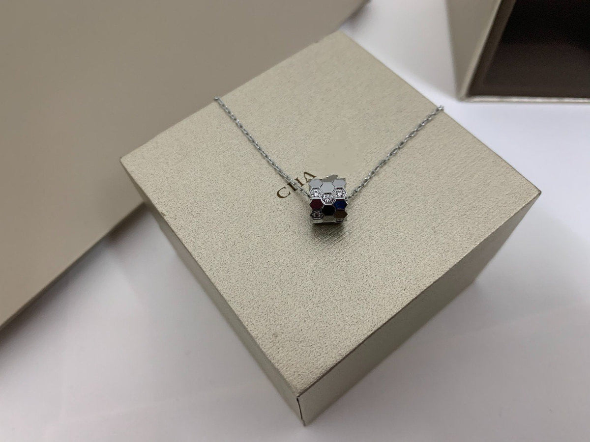 [⭐Novea]BEE LOVE DIAMOND NECKLACE