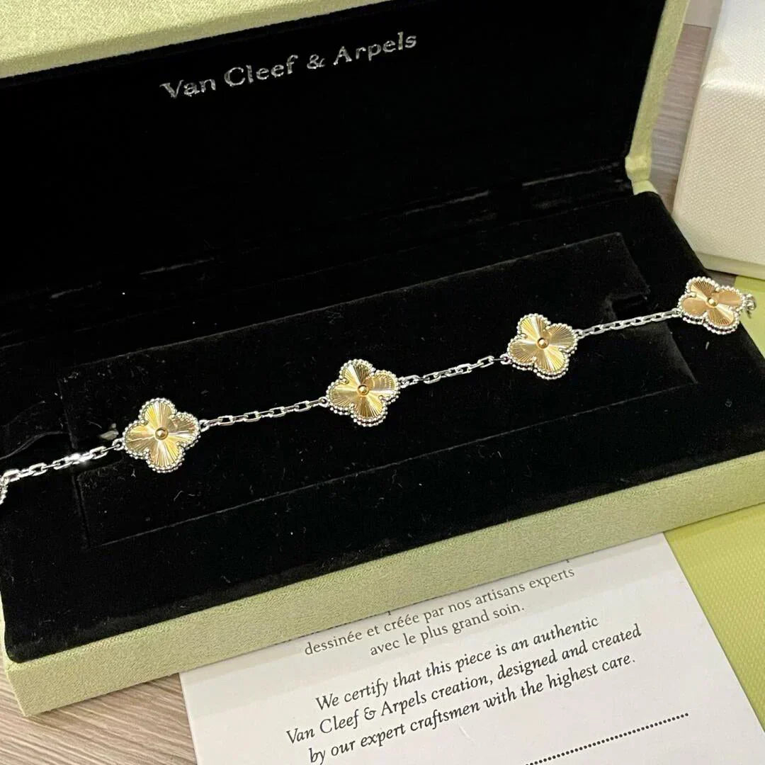 [⭐Novea] CLOVER 5 MOTIF LASER BRACELET COLLECTION