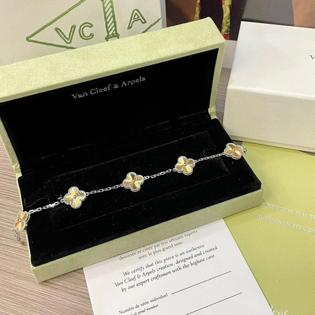 [⭐Novea] CLOVER 5 MOTIF LASER BRACELET COLLECTION