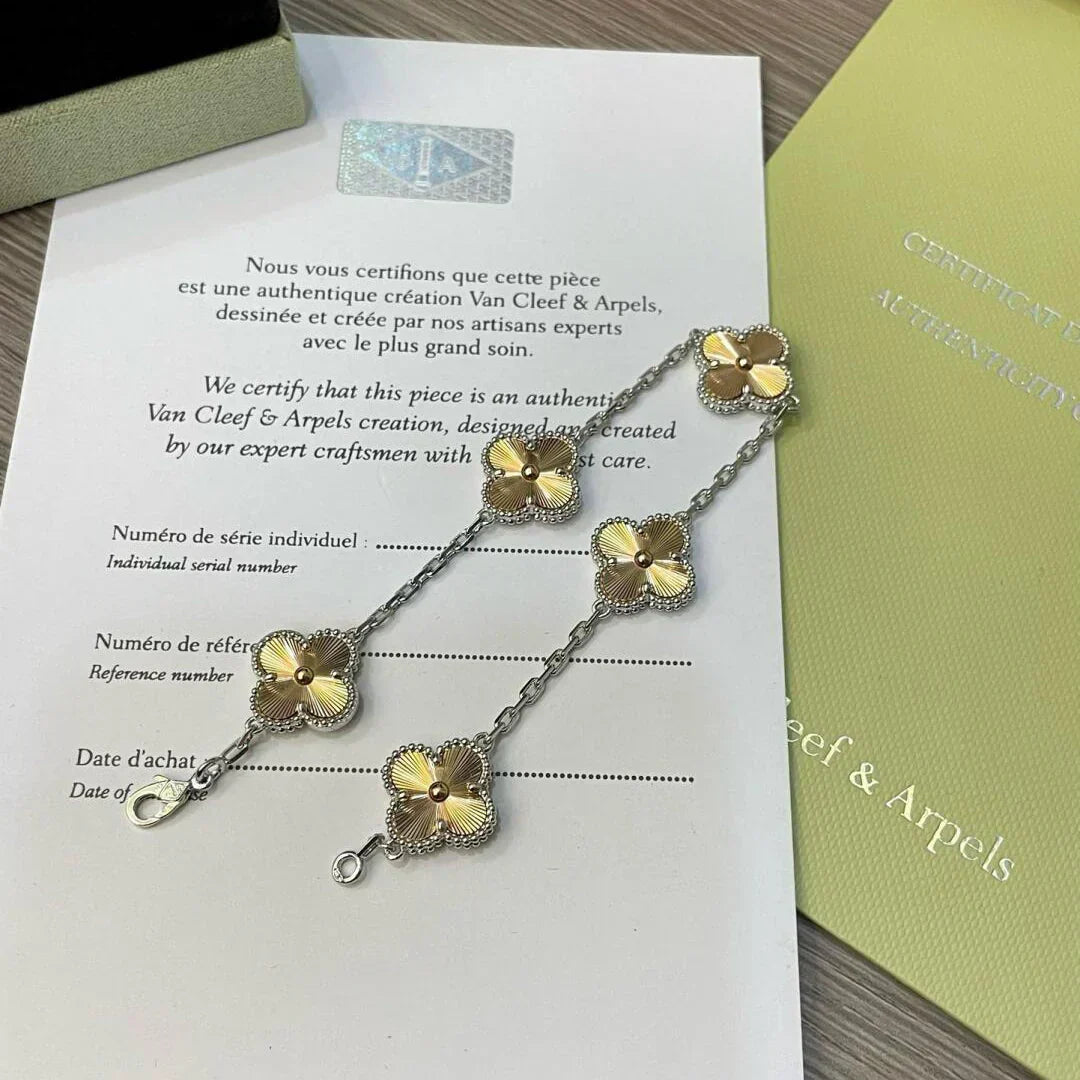 [⭐Novea] CLOVER 5 MOTIF LASER BRACELET COLLECTION