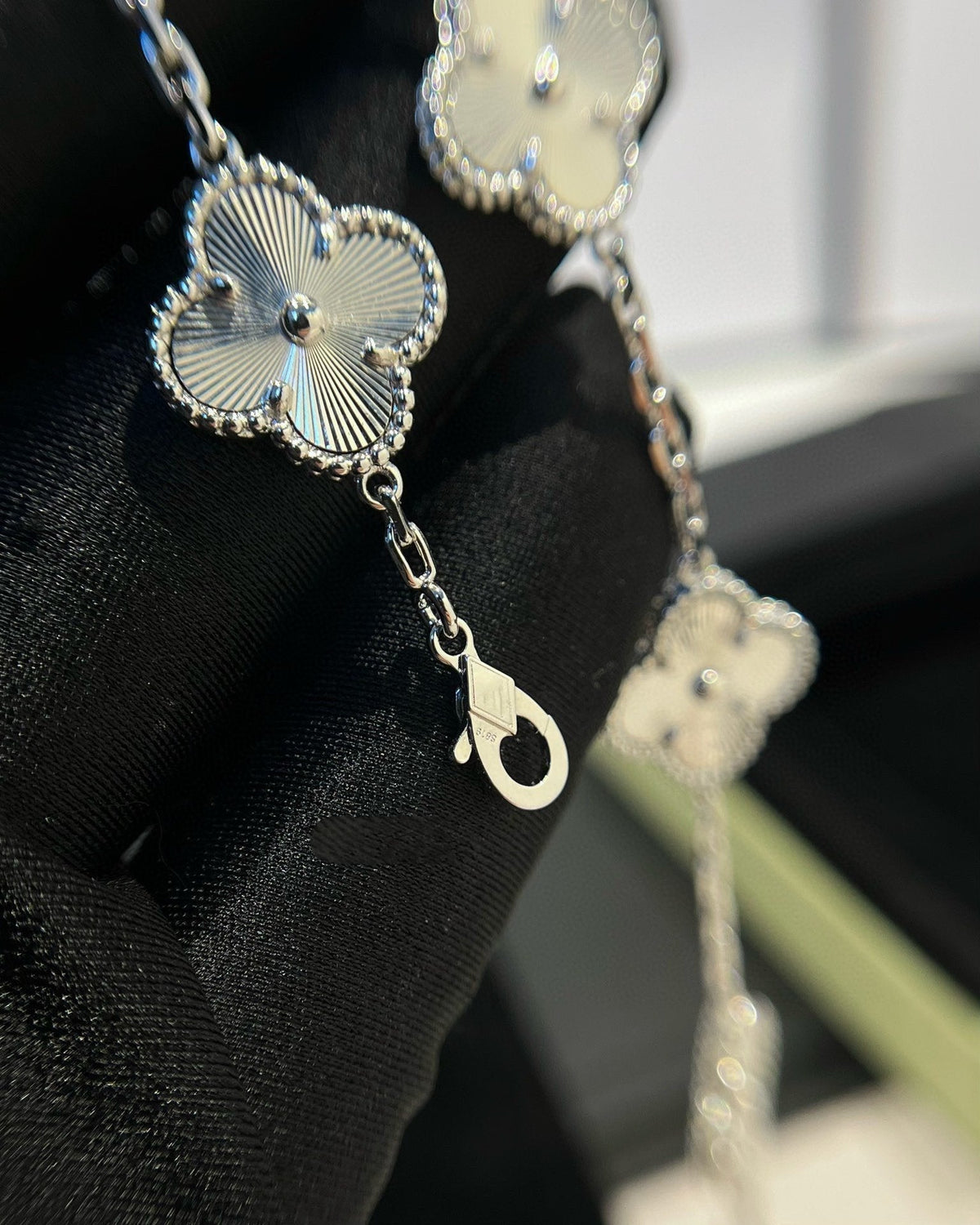 [⭐Novea] CLOVER 5 MOTIF LASER BRACELET COLLECTION